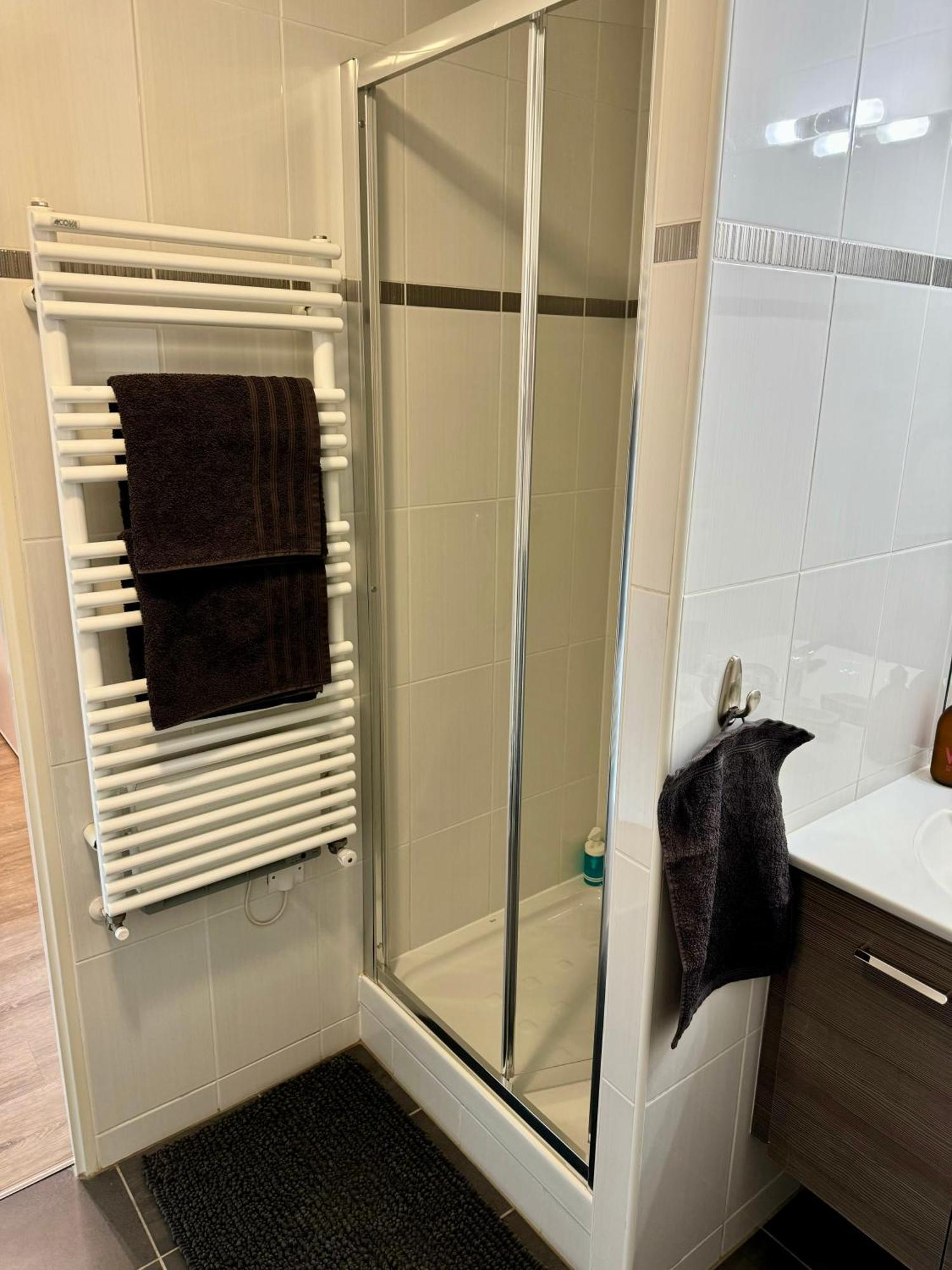 Studio 2 Adultes 2 Enfants Parcs Disneyland Paris Montévrain Exterior foto